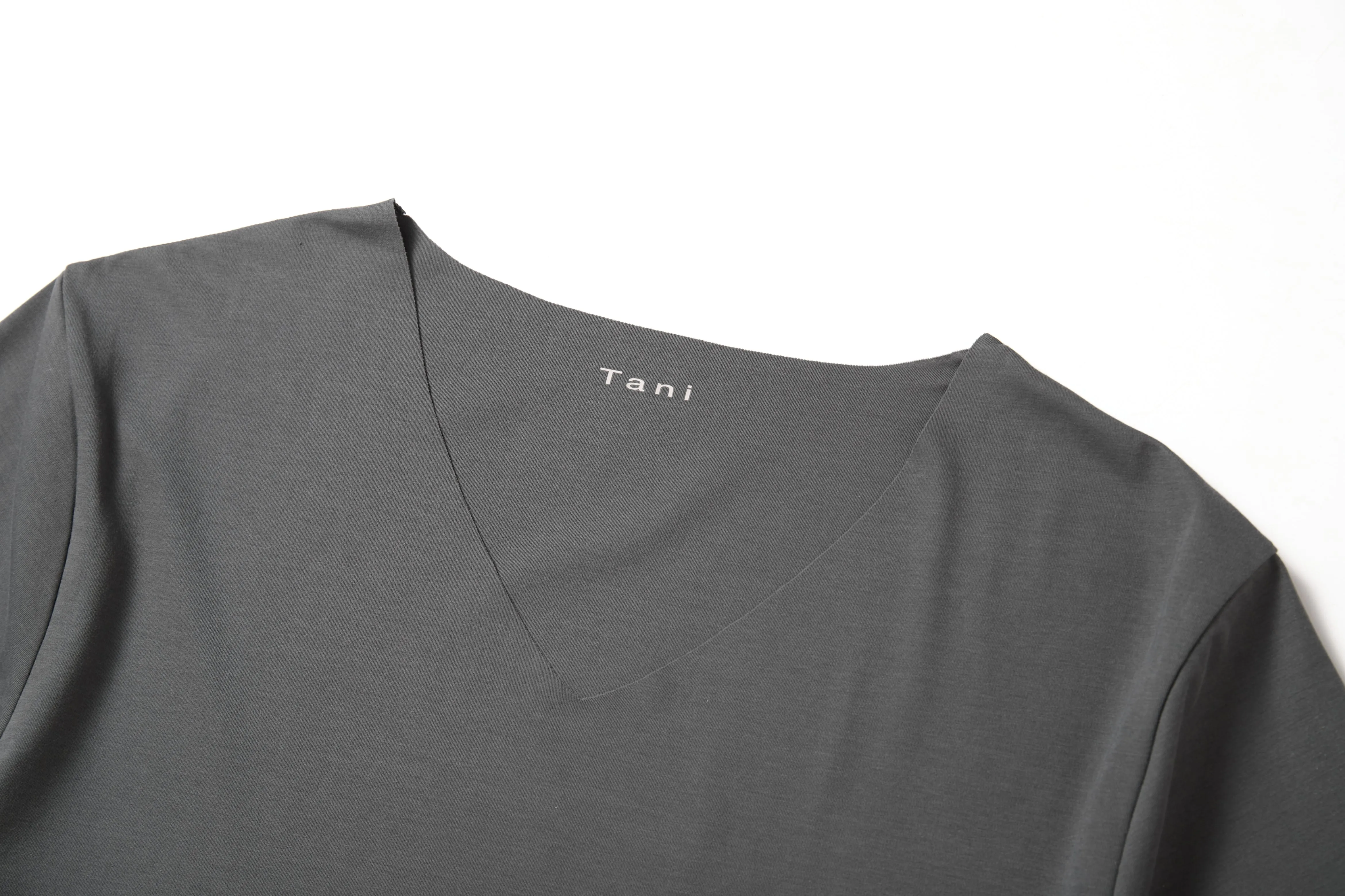 Freeform Cotton Seamless V Neck Tee