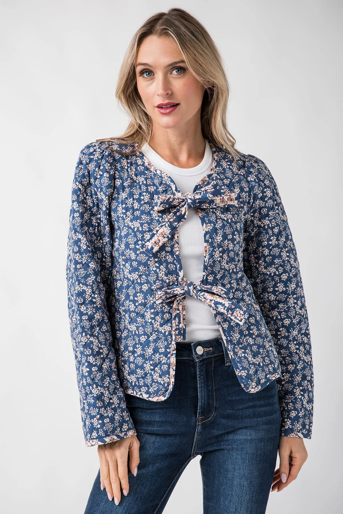 Listicle Ditzy Floral Print Front Bow Tie Quilt Jacket