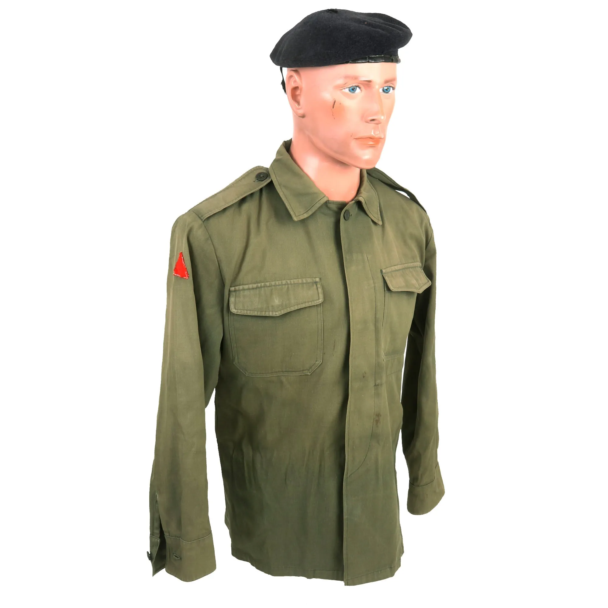 Original Persian Gulf War Iraqi Ministry of Defense Green Uniform Set With Beret - Formerly Part of the A.A.F. Tank Museum