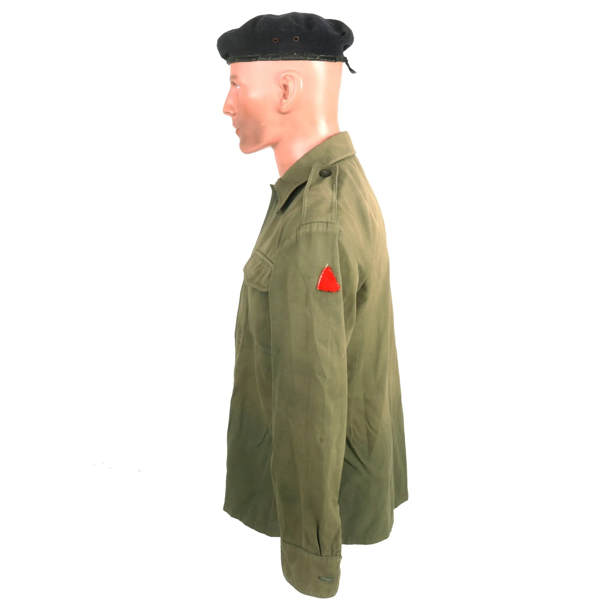 Original Persian Gulf War Iraqi Ministry of Defense Green Uniform Set With Beret - Formerly Part of the A.A.F. Tank Museum