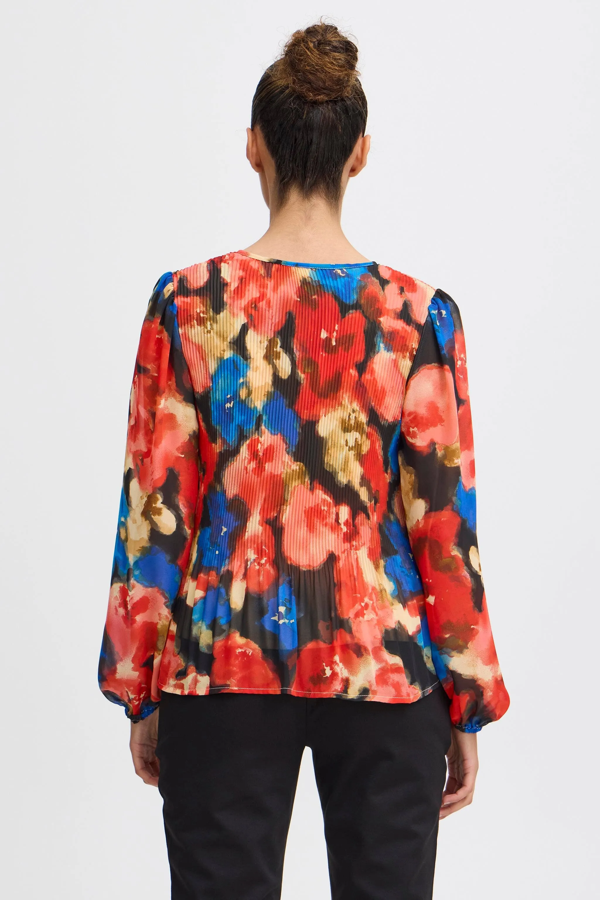 PLEATED FLORAL WORK BLOUSE